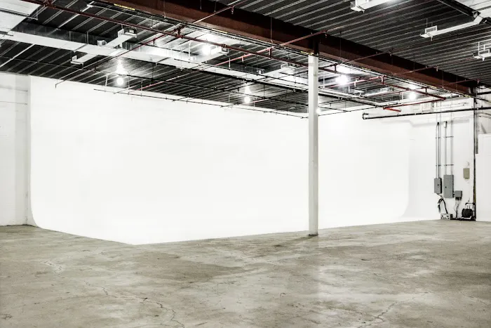 Hook Studio 1