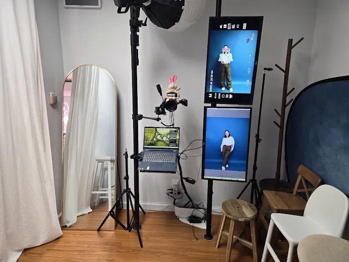 Snap Box | Self-portrait studio, 셀프사진관 플러싱 뉴욕 0