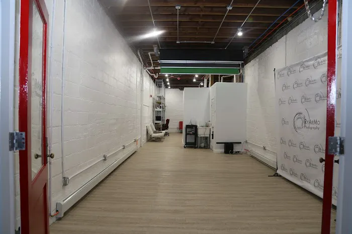 RyArMo Photography Studio 3