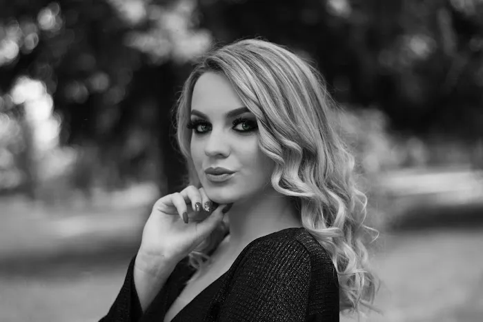 Headshots & Family Portrait Pictures 5