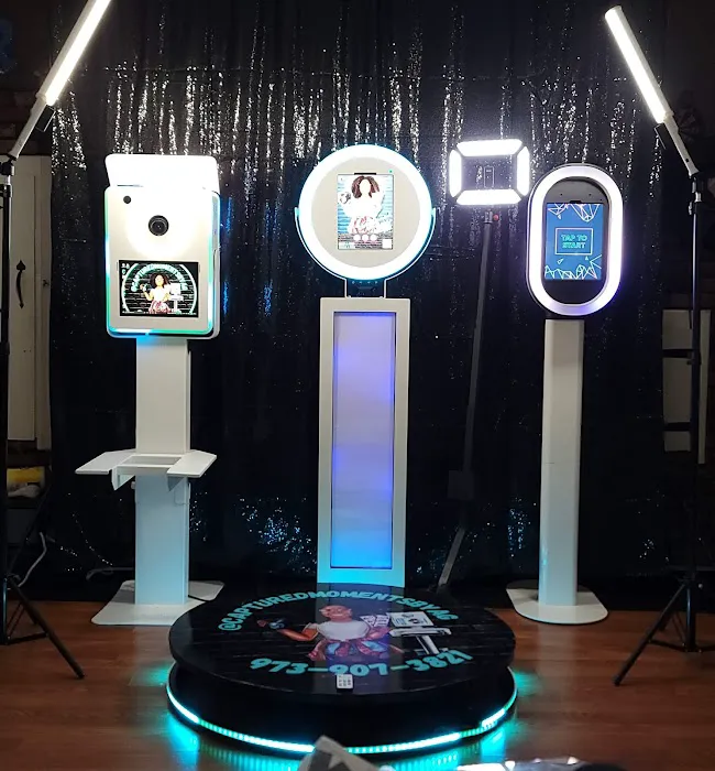 CapturedMomentsbyAG PhotoBooths & 360 2
