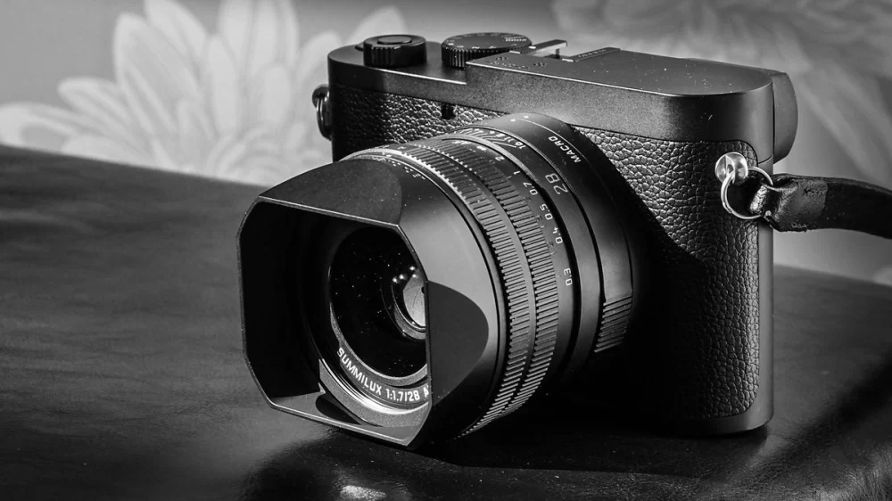 Best Photography Gear for Black and White Photography: Top Picks and Tips for 2025