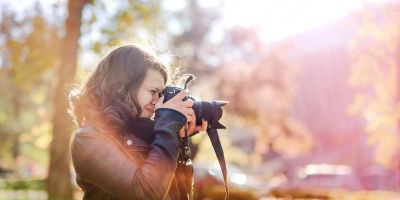 How to Photograph Creative Outdoor Portraits: Tips and Techniques for Stunning Shots