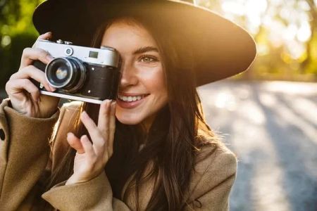How to Photograph in Harsh Sunlight Without Overexposure