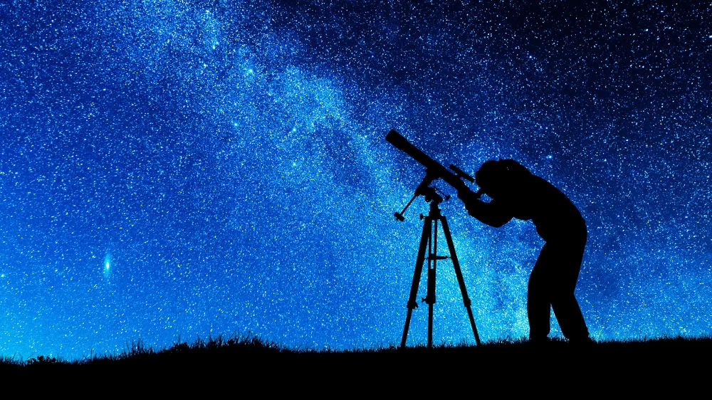 Essential Guide to Choosing the Perfect Camera for Night Photography and Astrophotography Enthusiasts